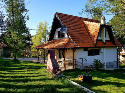 Vikendica Lazić Vikendica Lazić