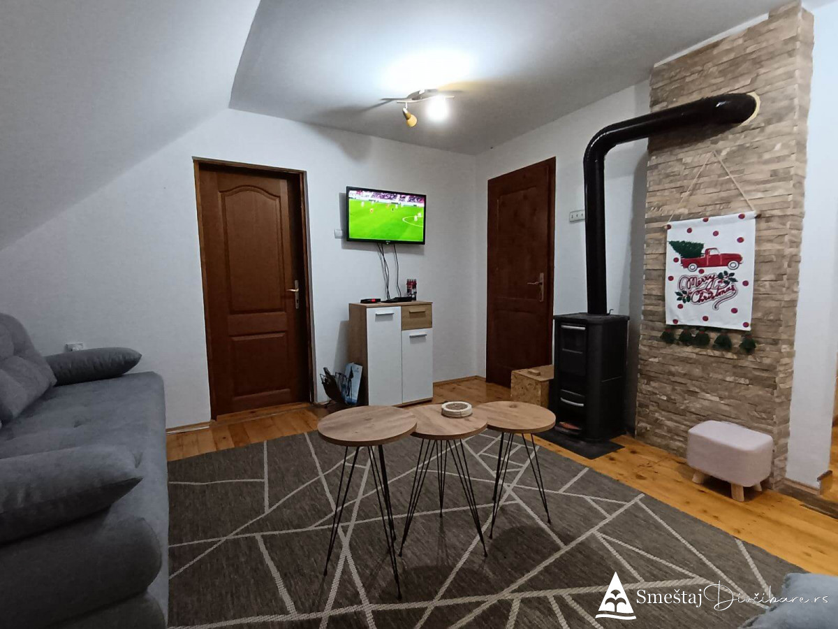 Apartman studio CRNI VRH